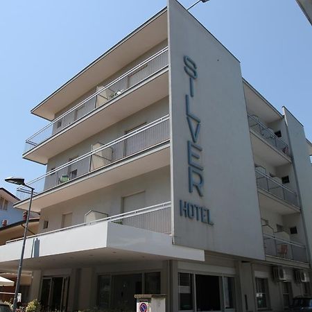 Hotel Silver Римини Екстериор снимка